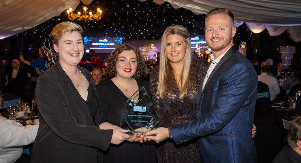 bedfont wins innovative business award at kicc 2022